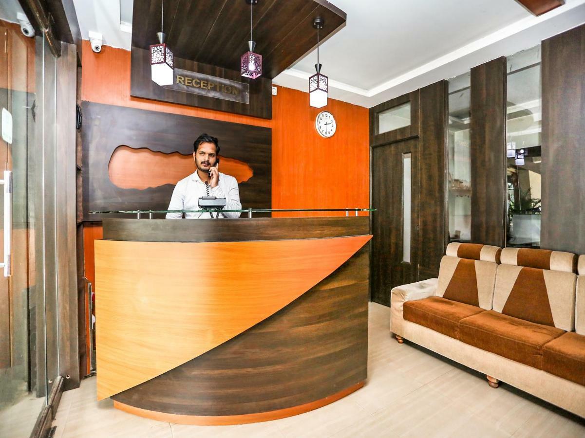 Oyo 9262 Recluse Premiere Hotel Kushālnagar Extérieur photo